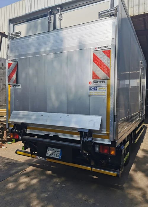 Hydraulic tail lifter loading operation - Asad Tech Saudi Arabia